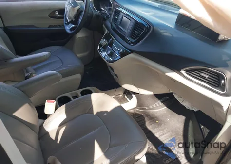 2017 Chrysler Pacifica Lx from USA, damaged, VIN 2C4RC1CG0HR511366